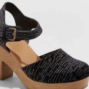 Universal Thread Clog